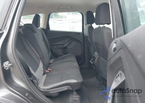 2015 Ford Escape S z USA, uszkodzony, nr VIN 1FMCU0F7XFUC39767